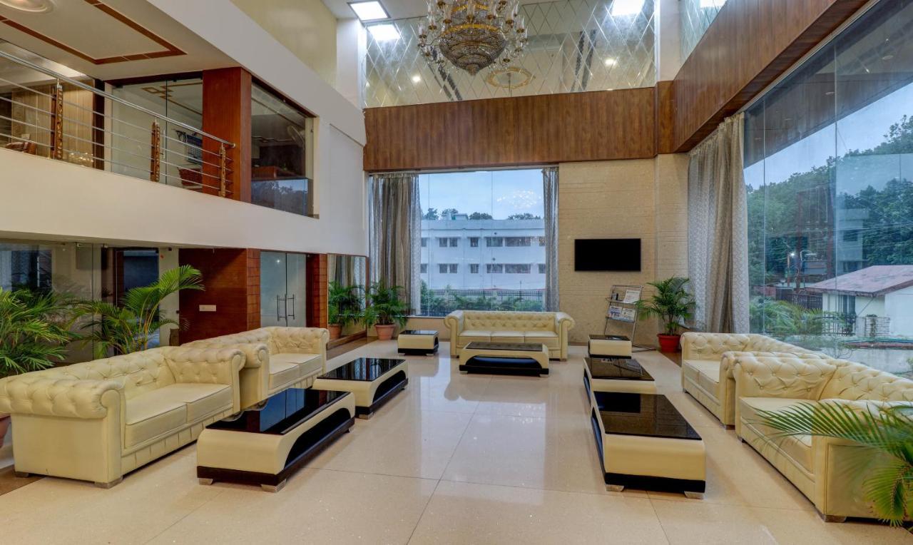 Treebo Premium Pearl Avenue, Ring Road Hotel Dehradun Buitenkant foto