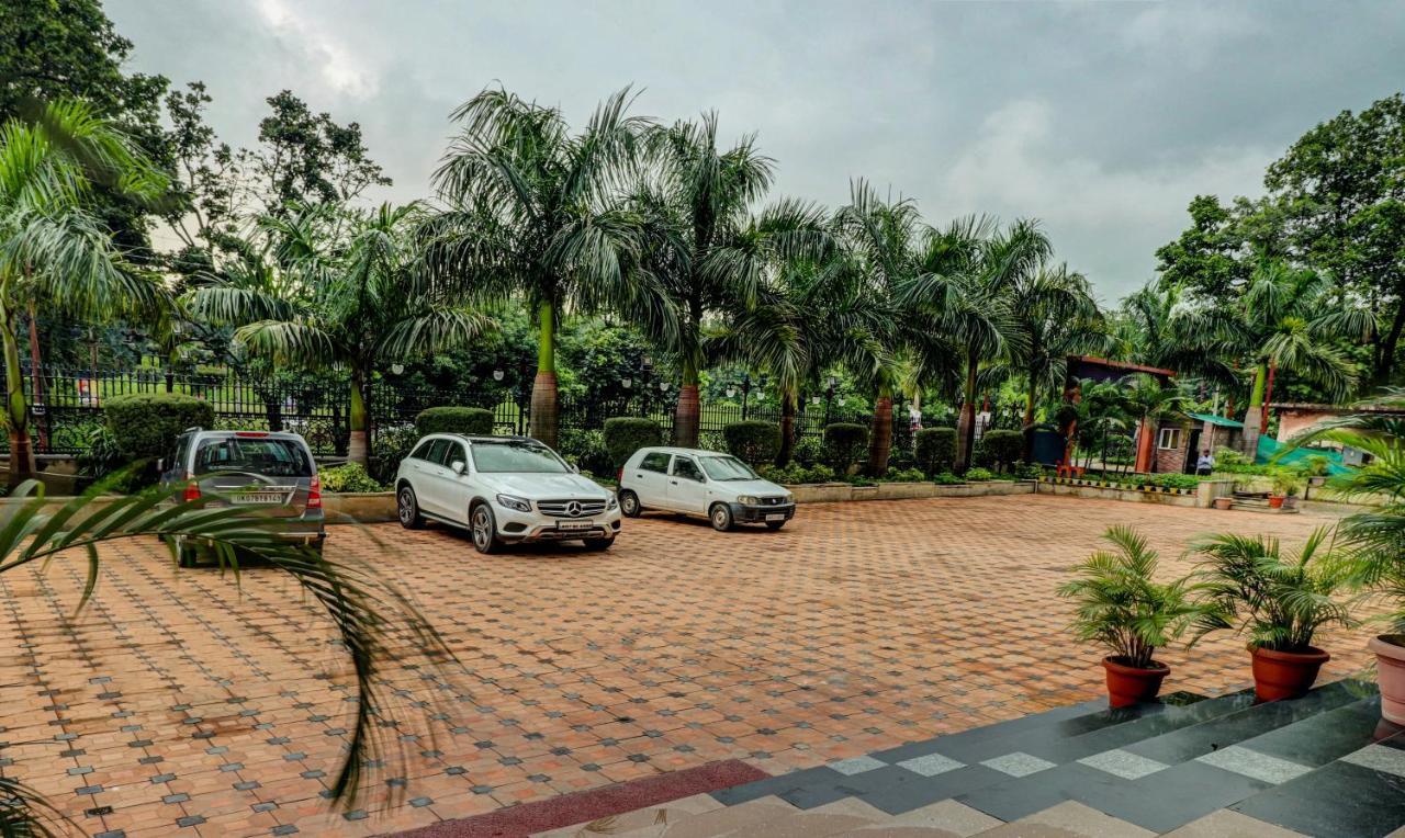 Treebo Premium Pearl Avenue, Ring Road Hotel Dehradun Buitenkant foto