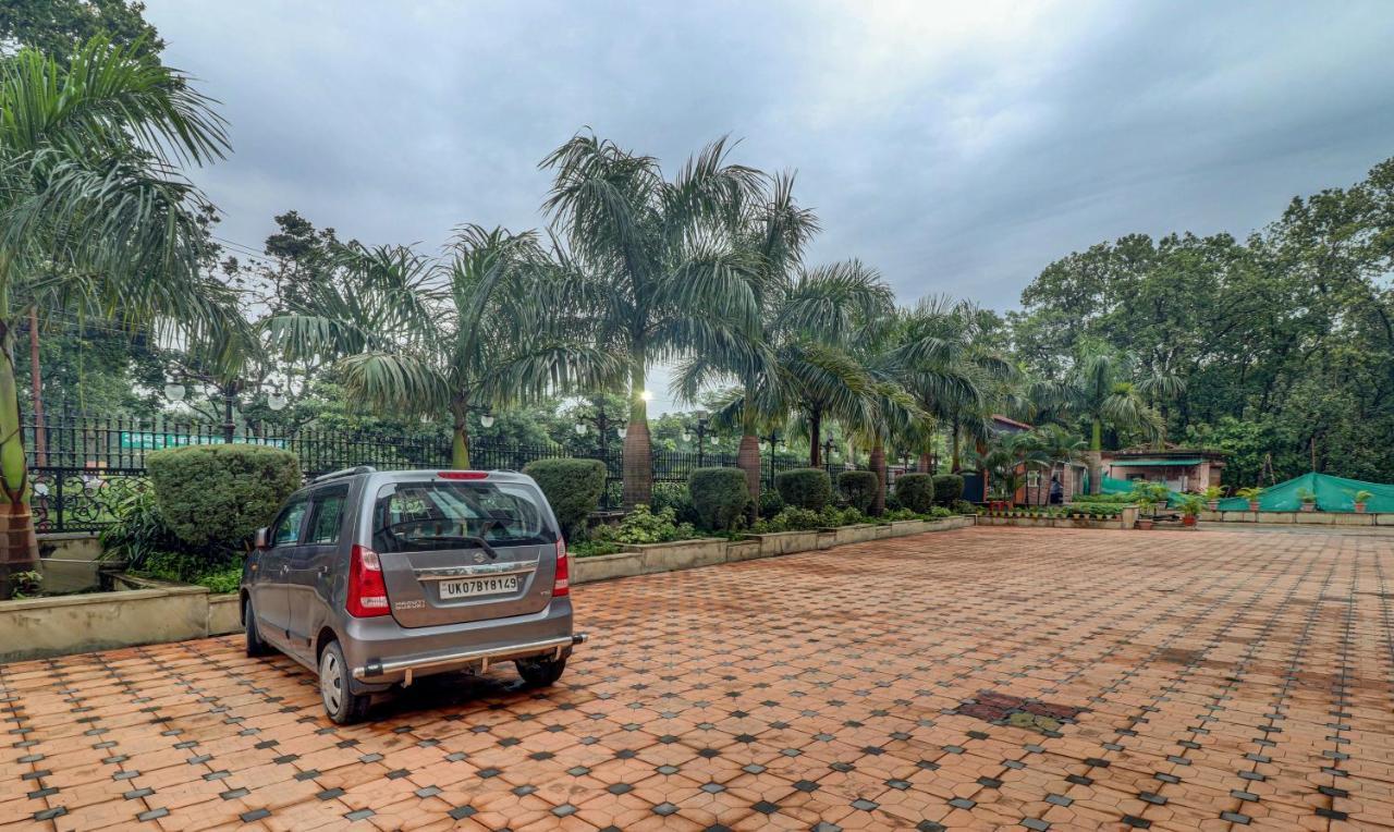 Treebo Premium Pearl Avenue, Ring Road Hotel Dehradun Buitenkant foto